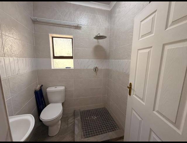 5 BEDROOM HOUSE FOR SALE IN THREE RIVERS